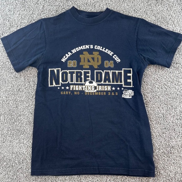 Champion Tops - Champion Notre Dame 2004 NCAA Womens College Cup T-Shirt Small Navy Soccer VTG